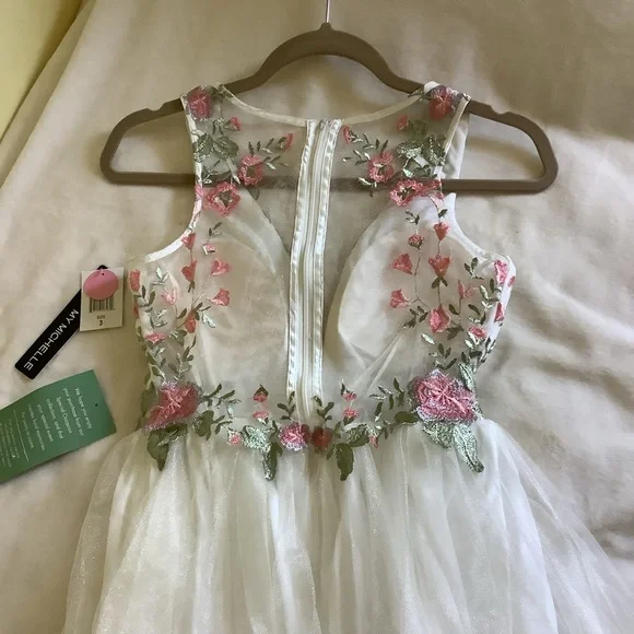 NEW White Floral Formal Gown - Picture 9 of 10